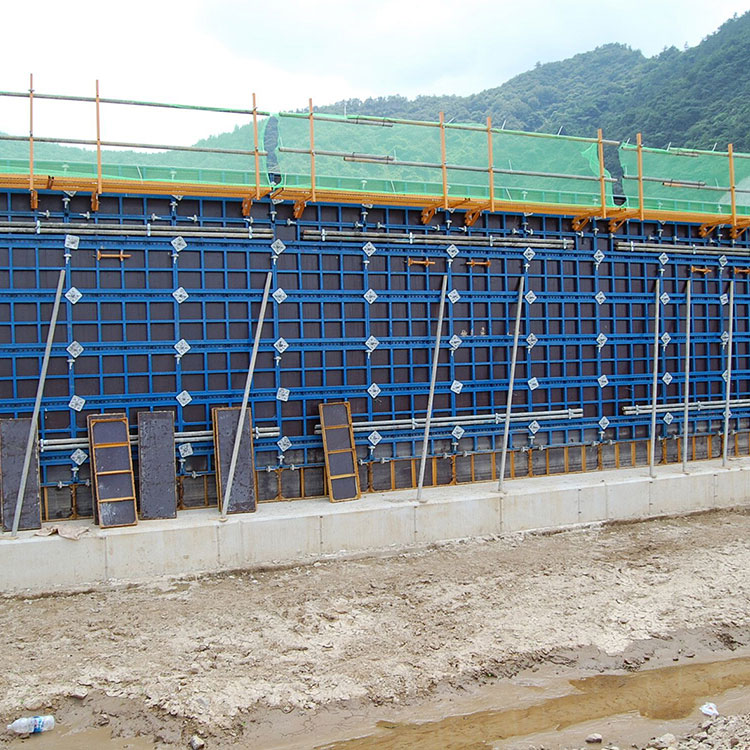 Precautions for Installation and Removal of Building Formwork in Winter